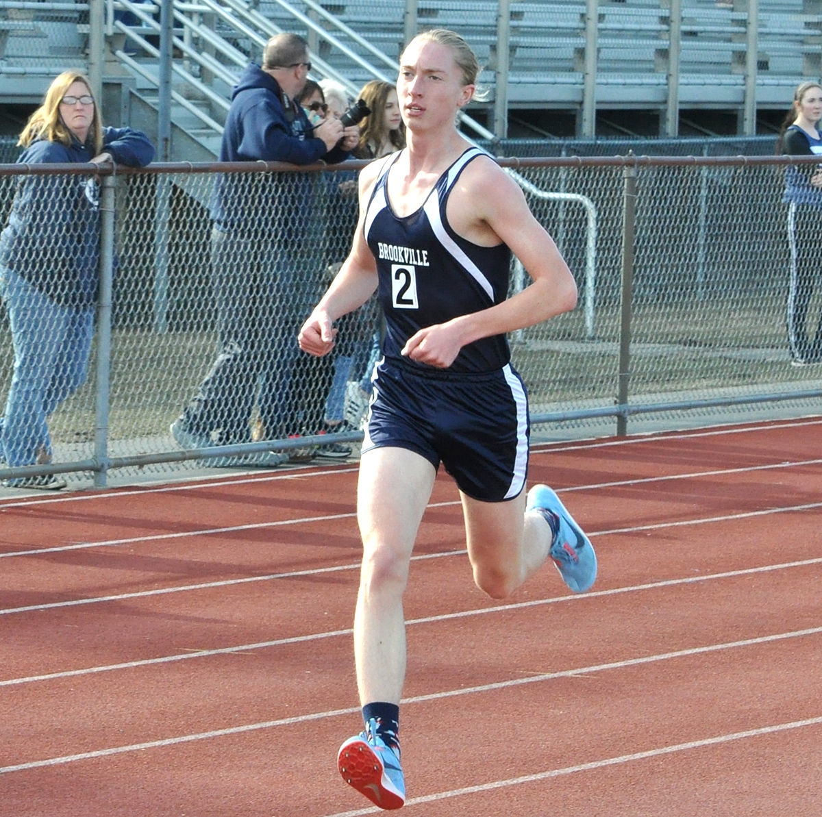 Ethan Brentham 1600 run